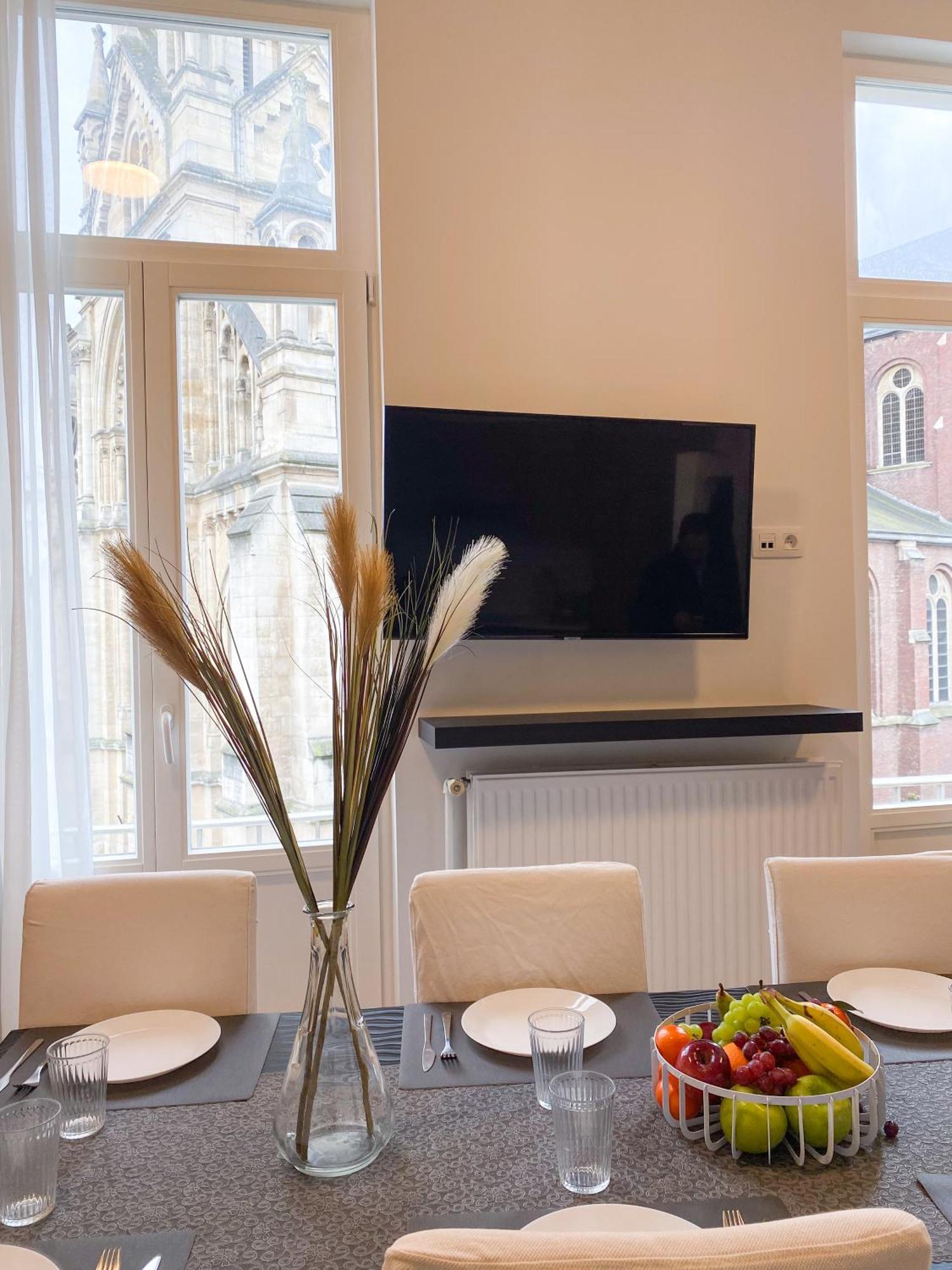 New Cozy Apartments In Porte De Hal Brussels Exterior photo
