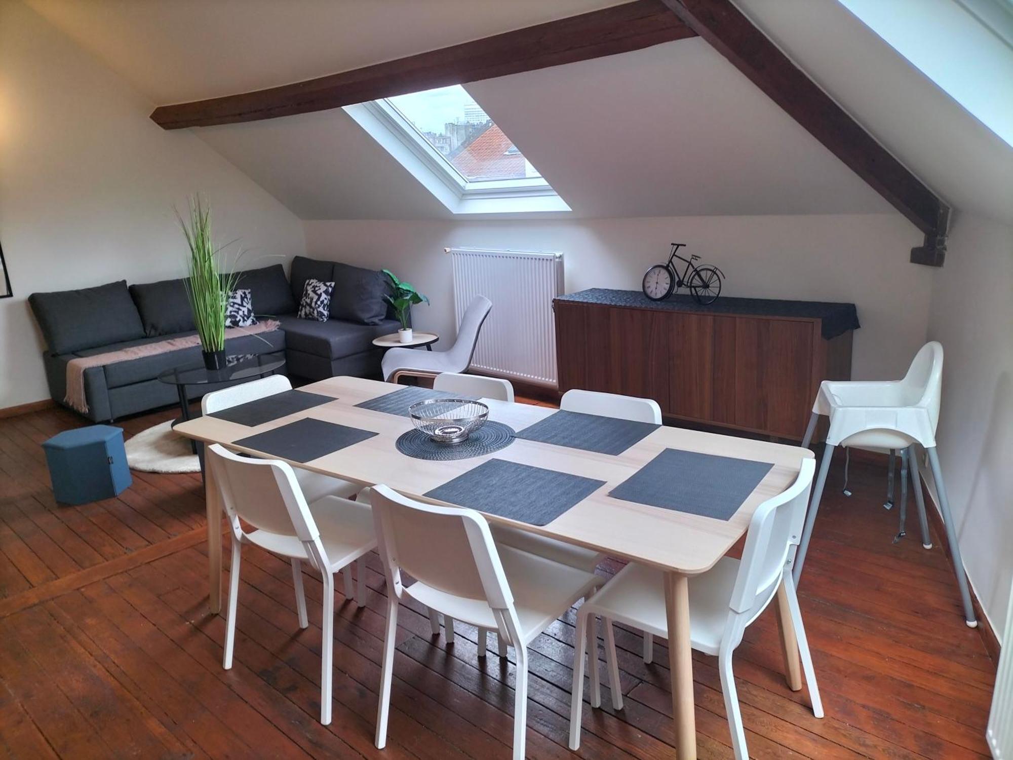 New Cozy Apartments In Porte De Hal Brussels Exterior photo